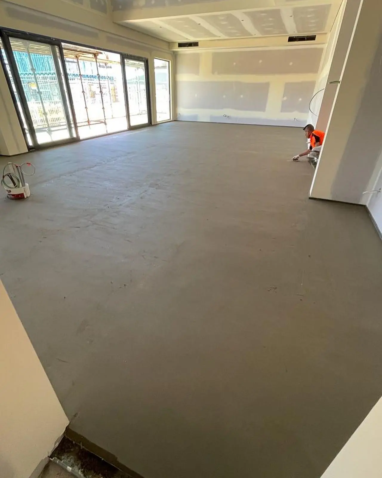 New floor screed during a home renovation